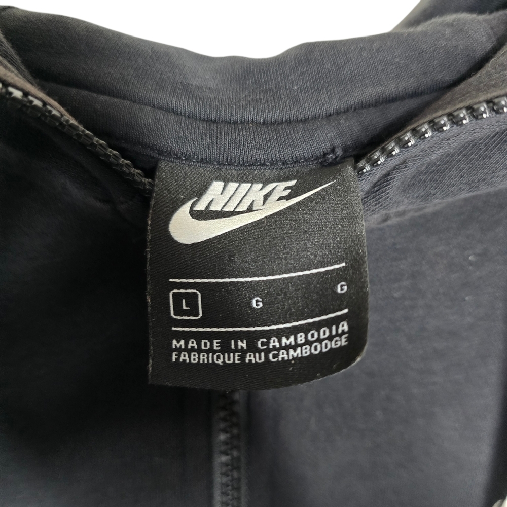 Nike Men's Black Zip-Up Sweater - Picture 2 of 3